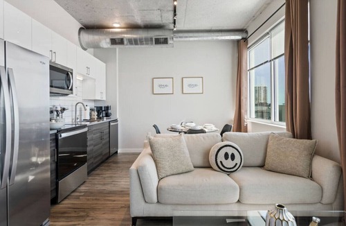 St. Petersburg Apartment | Modern Nest Near Central Ave