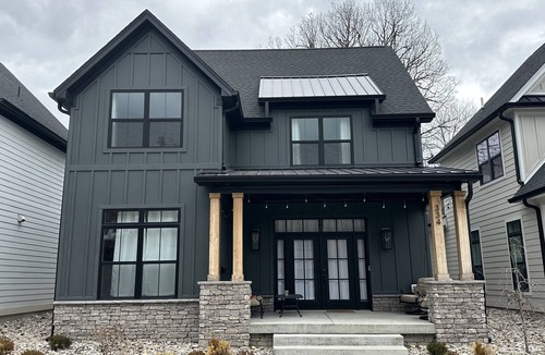 Jeffersonville House | Modern New 3bd/3.5ba Close To Everything!