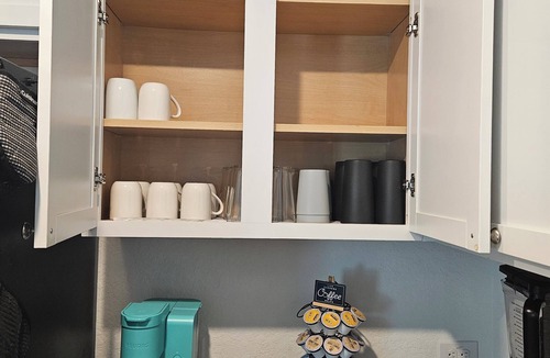Southside House | Modern New Build Near Toyota, Amazon & Lackland AFB - Ideal for Long Stays