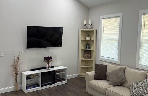 Winston - Salem House | Modern New Build/3 BDR/2 Bath/Central Location