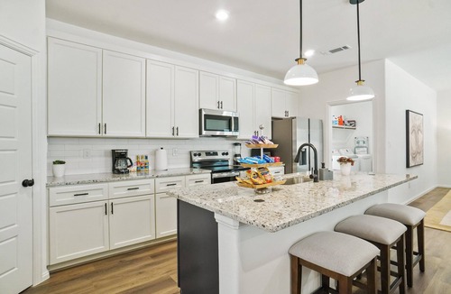 Fort Worth House | Modern NEW Home Minutes from the Fort Worth Stockyards & TCU