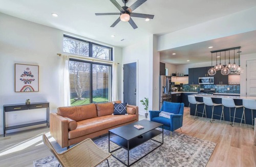 Parker Lane House | Modern New Oasis w/Private Pool & Fenced Yard