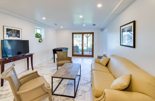 Rushville House | Modern New York Getaway w/ Large Deck