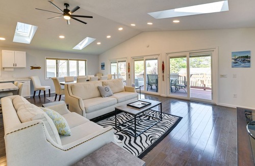 Rushville House | Modern New York Getaway w/ Large Deck