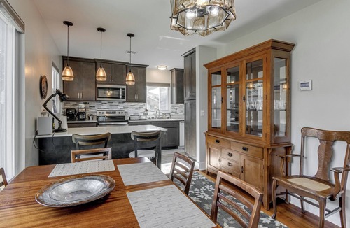 Norman House | Modern Norman Bungalow 5 Min to OU Sleeps 6