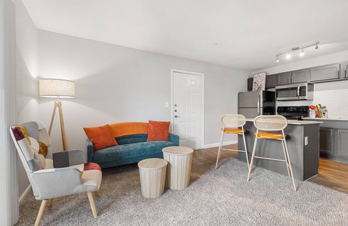 Walnut Creek Business Park Apartment | Modern North Austin Retreat by The Domain