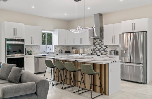 North Miami Villa | Modern North Miami Oasis w/Heated Pool & Patio