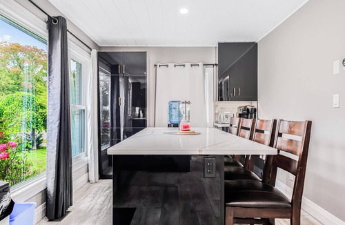Port Elgin House | Modern Oasis in Beach Town