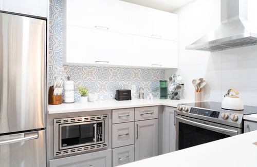 Central Oakland Park Apartment | Modern Oasis