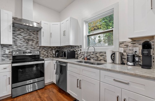 Atlanta House | Modern Oasis with Chic Interiors