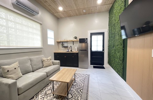 Ocala Apartment | Modern Ocala Studio Cabin