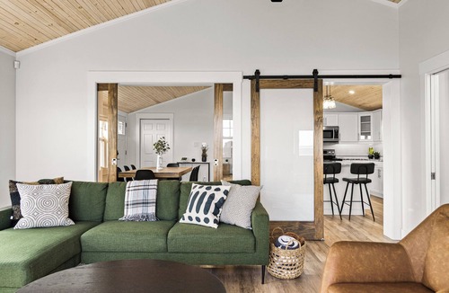 Grand-Digue Cottage | Modern Oceanfront Cottage near Shediac – Fully Equipped & Family Perfect