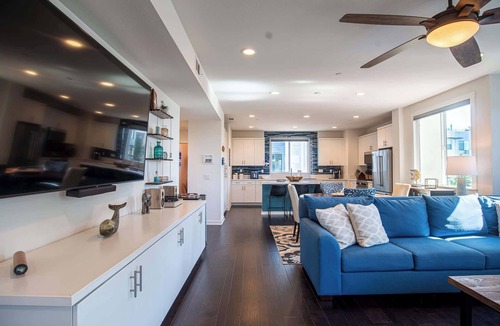 South Oceanside House | Modern Oceanside Retreat, Rooftop Deck & Ocean View