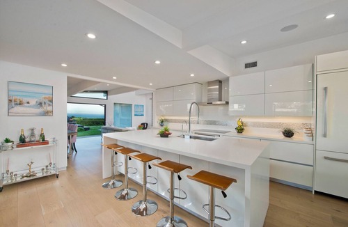 Malibu House | Modern Oceanview Gem with Saltwater Pool & Spa