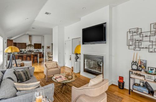 Pipes Cove House | Modern on 9th