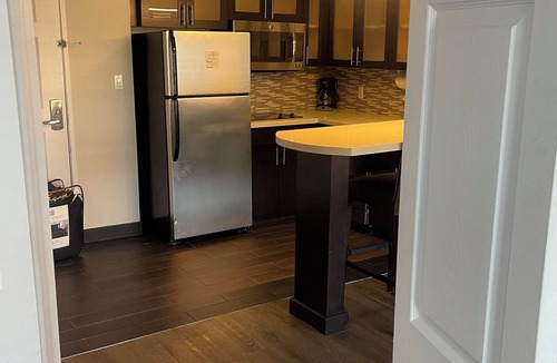 Barker Apartment | Modern One-Bedroom in Houston Texas