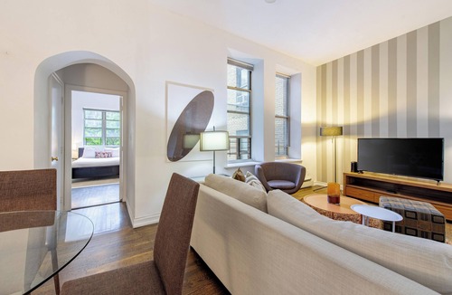 Upper West Side Apartment | Modern One Bedroom Near Central Park
