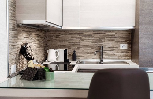 Paradiso Apartment | Modern one-room apartment with balcony close to Paradiso station (Terrazza Parad