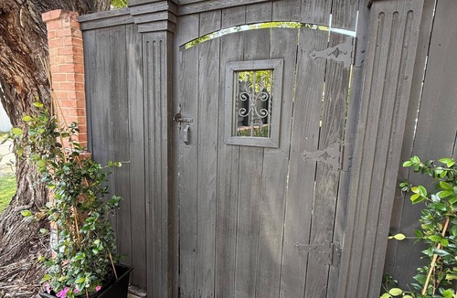 Bluffview Cottage | Modern Park Cities Guest House.