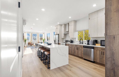 Judkins Park House | Modern Parkside Seattle Retreat