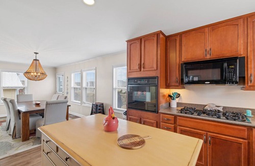 Surf City House | Modern Pet Friendly Home ~Ocean & ICW Views + Elevator 🐬☀️🌊
