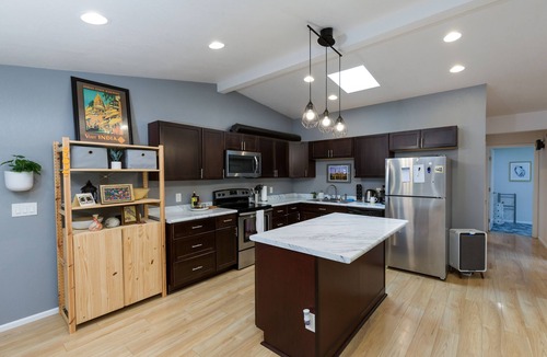 Oatfield House | Modern, pet friendly1/3 acre home just 25 minutes to downtown Portland