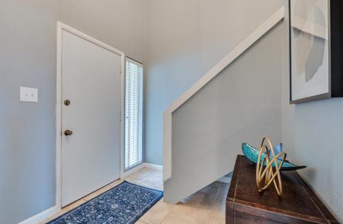 Point Venture House | Modern Point Venture Vacation Rental with Deck!