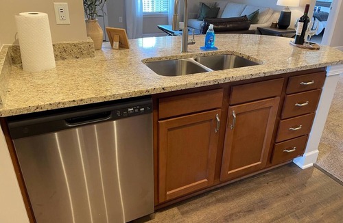 Westerville Apartment | Modern Polaris 2BR | Gated Community | Top Floor