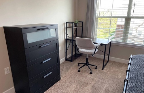 Westerville Apartment | Modern Polaris 2BR | Gated Community | Top Floor