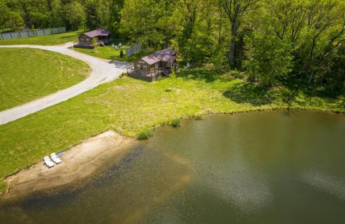 Marion House | Modern Pond-View Cabin Near Lake of Egypt
