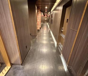 Hollywood Apartment | Modern & Popular Hollywood Studio at GW