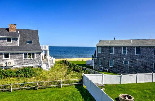 Sandwich House | Modern Post Beam with Stunning Bay Views