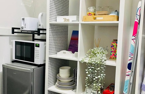 Smithfield Plains Apartment | Modern private room with ensuite bedroom