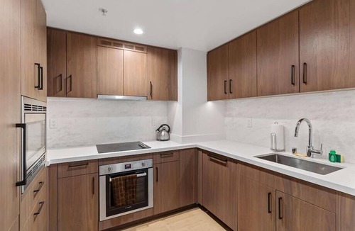 Downtown San Francisco Apartment | Modern Private 1BR Apt. | SOMA San Francisco CA | + Amenities