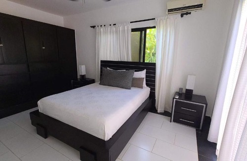 La Mulata Villa | Modern & private 4 bedroom villa with infinity pool