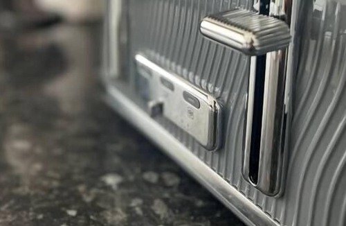 Cheetham Hill House | Modern private Double bedroom in a shared house