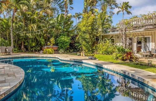 Portlock House | Modern Private Oasis w/ Private Pool/Hot Tub, Sauna, AC & BBQ: Hale Ho'omaha