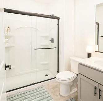 Peters House | Modern Private Room with Private Bath