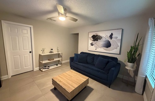 Williamsburg Apartment | Modern Private Studio Near Orlando Attractions SeaWorld & Epic Universe Area