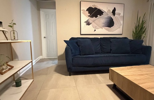 Williamsburg Apartment | Modern Private Studio Near Orlando Attractions SeaWorld & Epic Universe Area