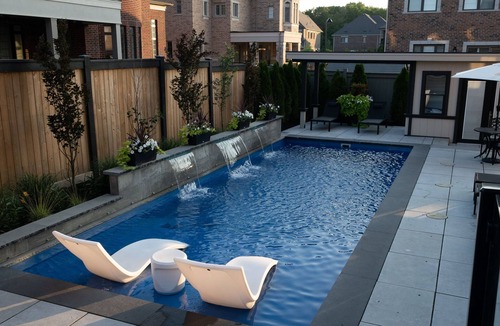 King City Apartment | Modern Private Suite | Workspace, Gym & Pool | Sleeps 4 Comfortably
