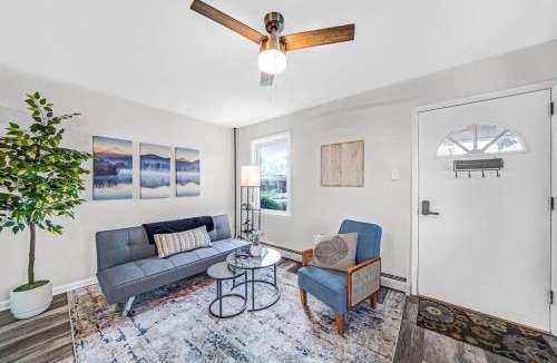 Gulph Mills House | Modern & Quant KOP 3 Bed/1 ba