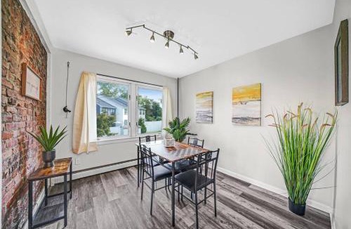 Gulph Mills House | Modern & Quant KOP 3 Bed/1 ba