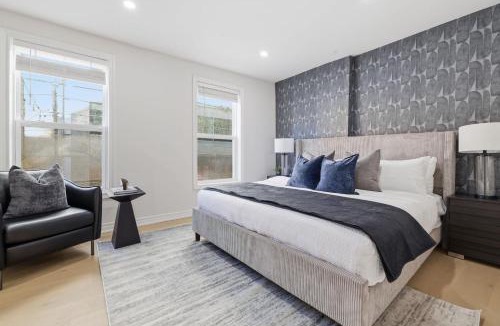 Downtown Toronto Apartment | Modern Queen West Retreat Massive Patio 65 TV