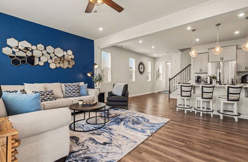 Charlotte House | Modern Quiet End-Unit 3BR Townhome