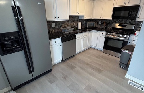 Southend House | Modern & Recently Renovated Beach house. Sleeps 6