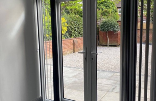 Doncaster House | Modern Refurb *Free Parking*Racecourse* A1 & M18.