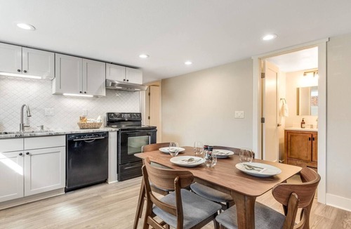 Sloan Lake House | Modern | Regis | Sloans Lake | Work-Friendly