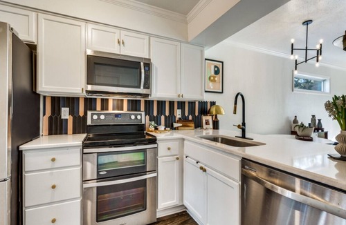 South River City Condo | Modern Remodeled Condo in heart of South Congress