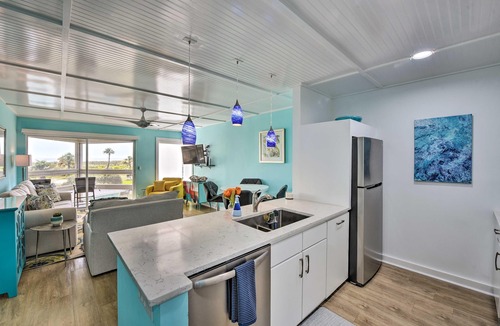 Oceanmarsh Subdivision Condo | Modern, renovated condo on Harbor Island!